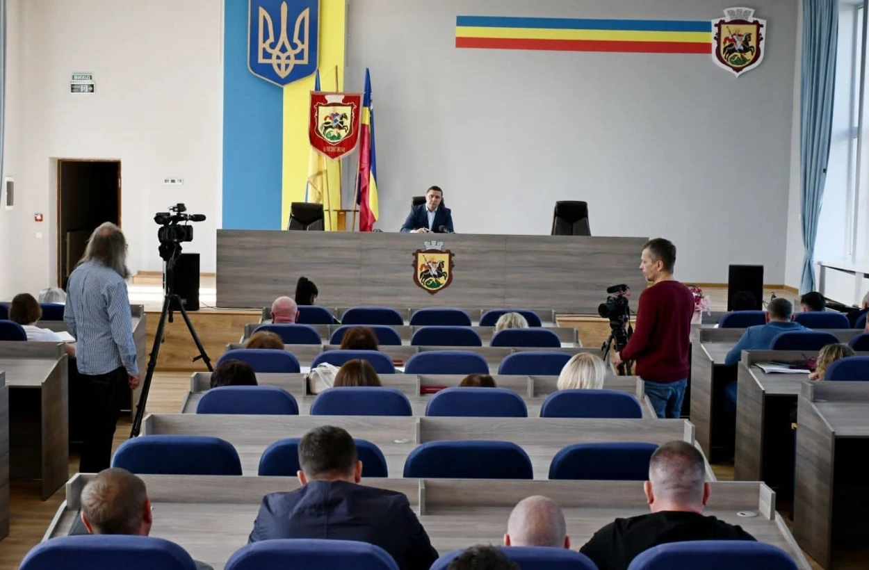 Відновлення після атаки, тепло взимку, дороги й порядок у громаді