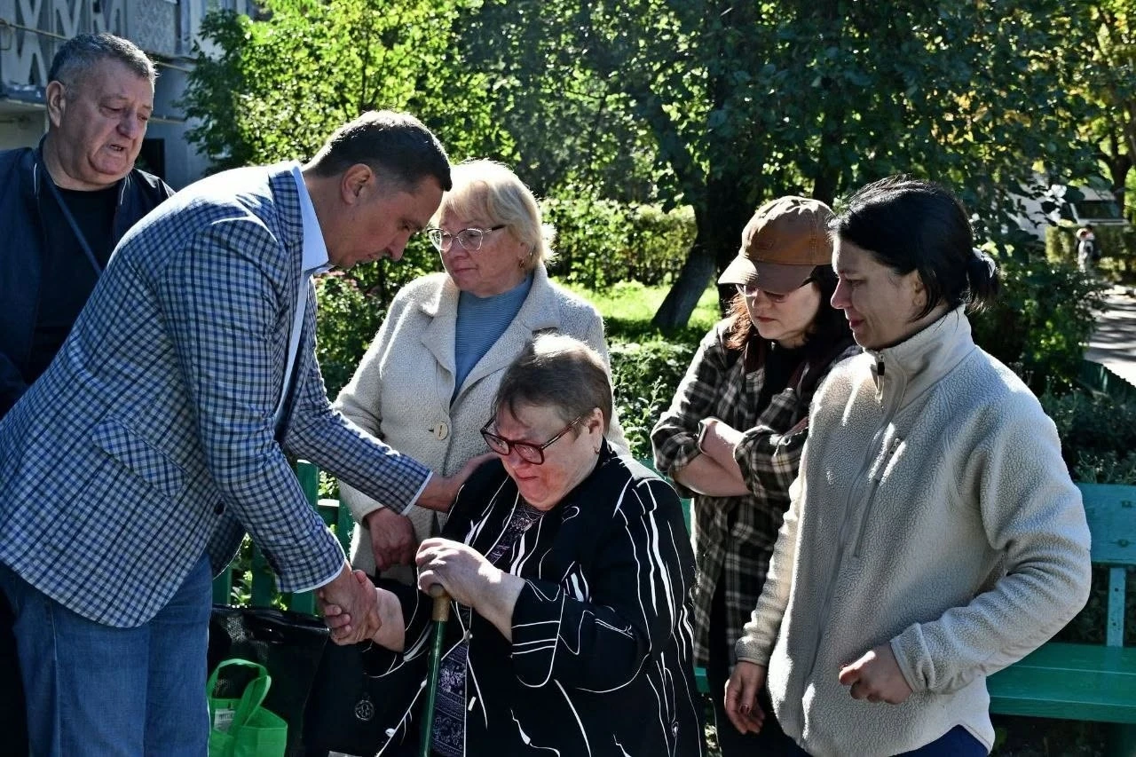 У камені — ім’я, у серцях — пам’ять: громада вшанувала полеглого Захисника Дмитра Авраменка