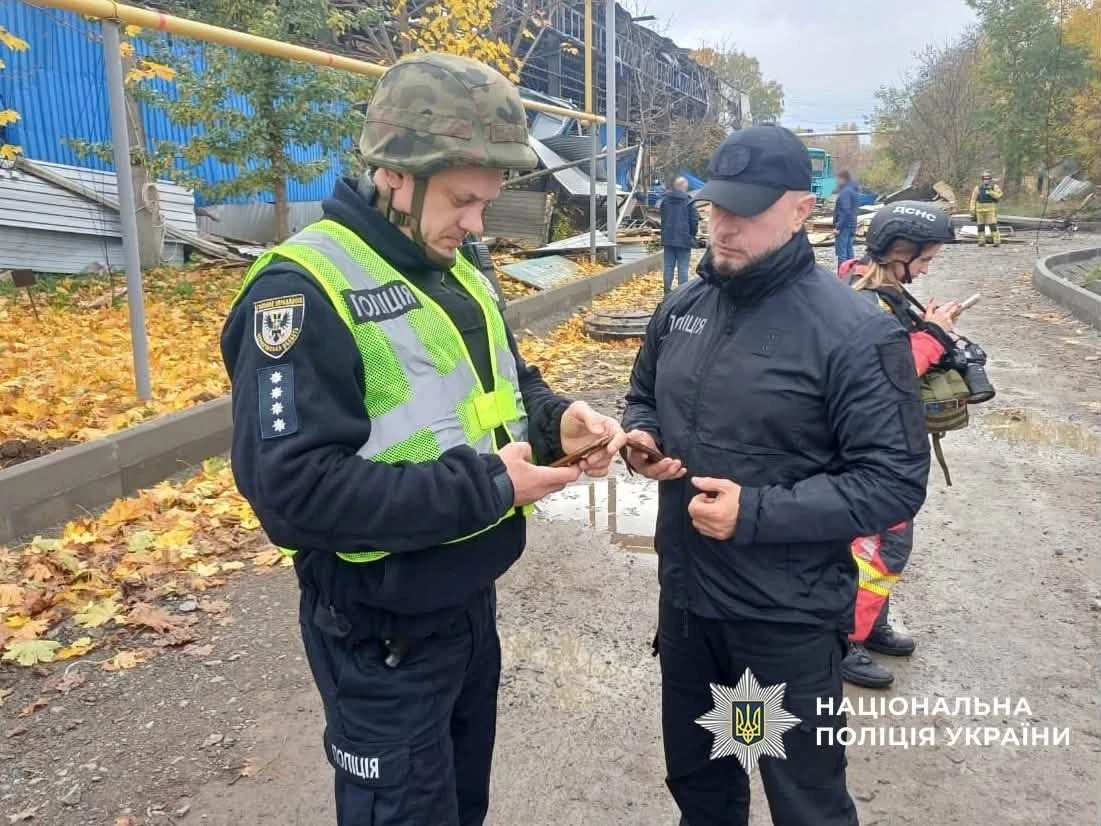 Внаслідок ворожої атаки по Чернігову є загиблий та поранені