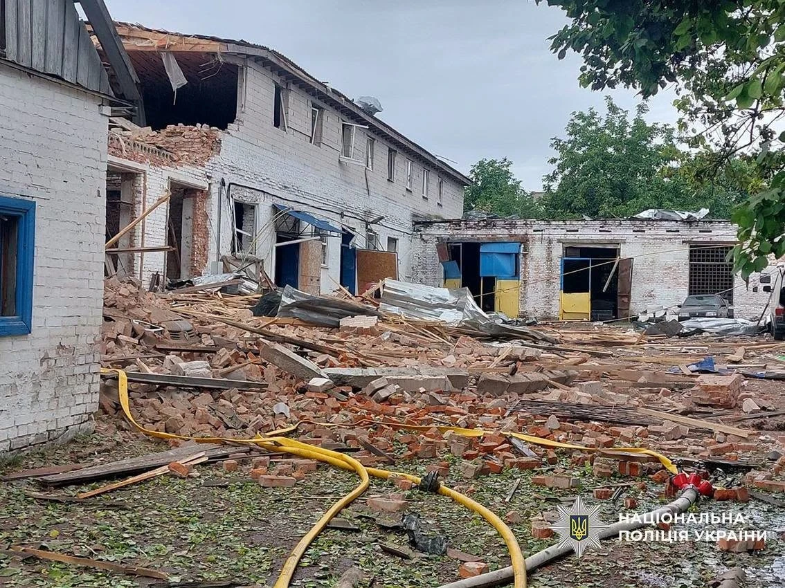 Ворог атакував складські приміщення у Прилуках: є загиблі та поранені
