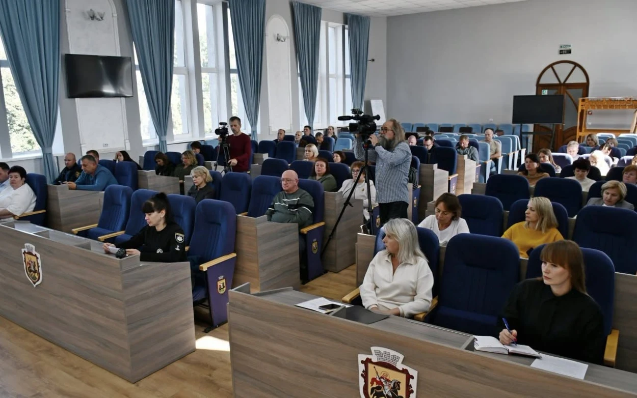 Відновлення після атаки, тепло взимку, дороги й порядок у громаді