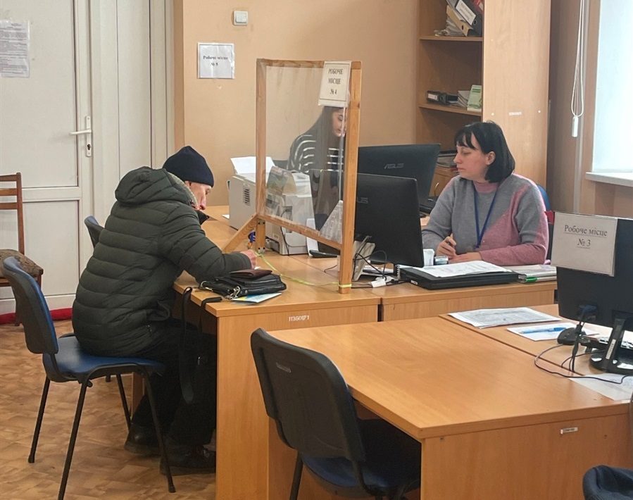 Тридцять років, сповнених турботи, віри й надії - тисячі доль, зігрітих увагою та щирістю