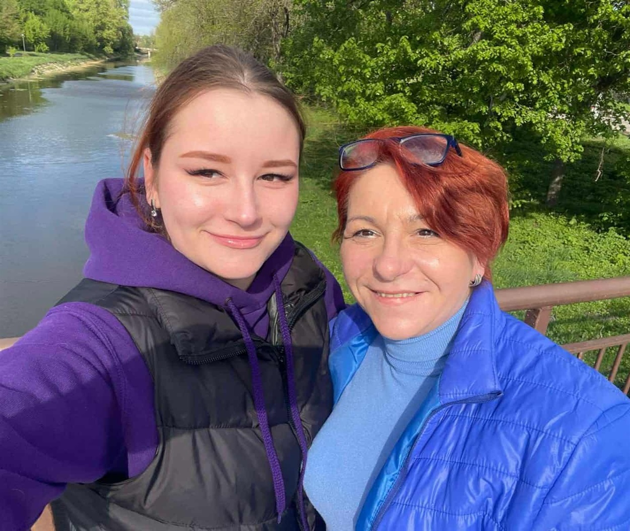  З донькою в Ніжині біля Остра