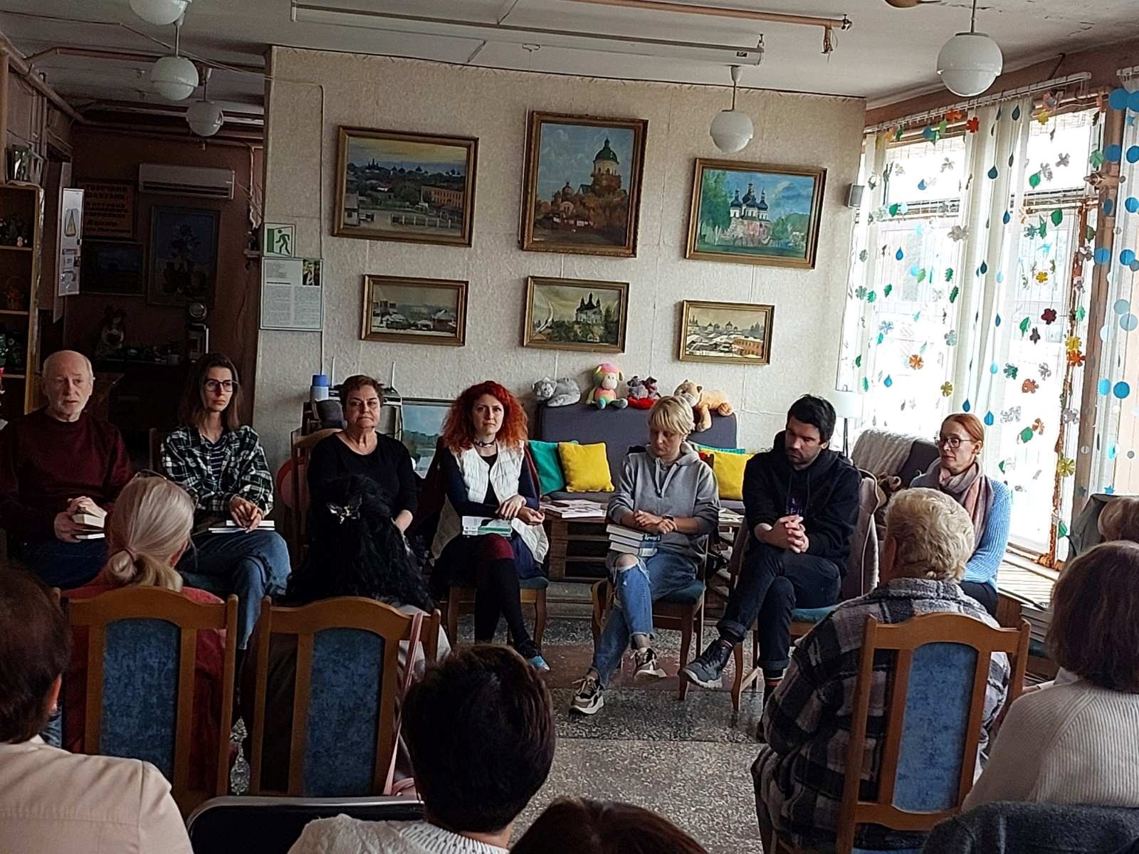 У бібліотеці Ніжина спілкуватись з яскравими і непересічними представниками української інтелігенції