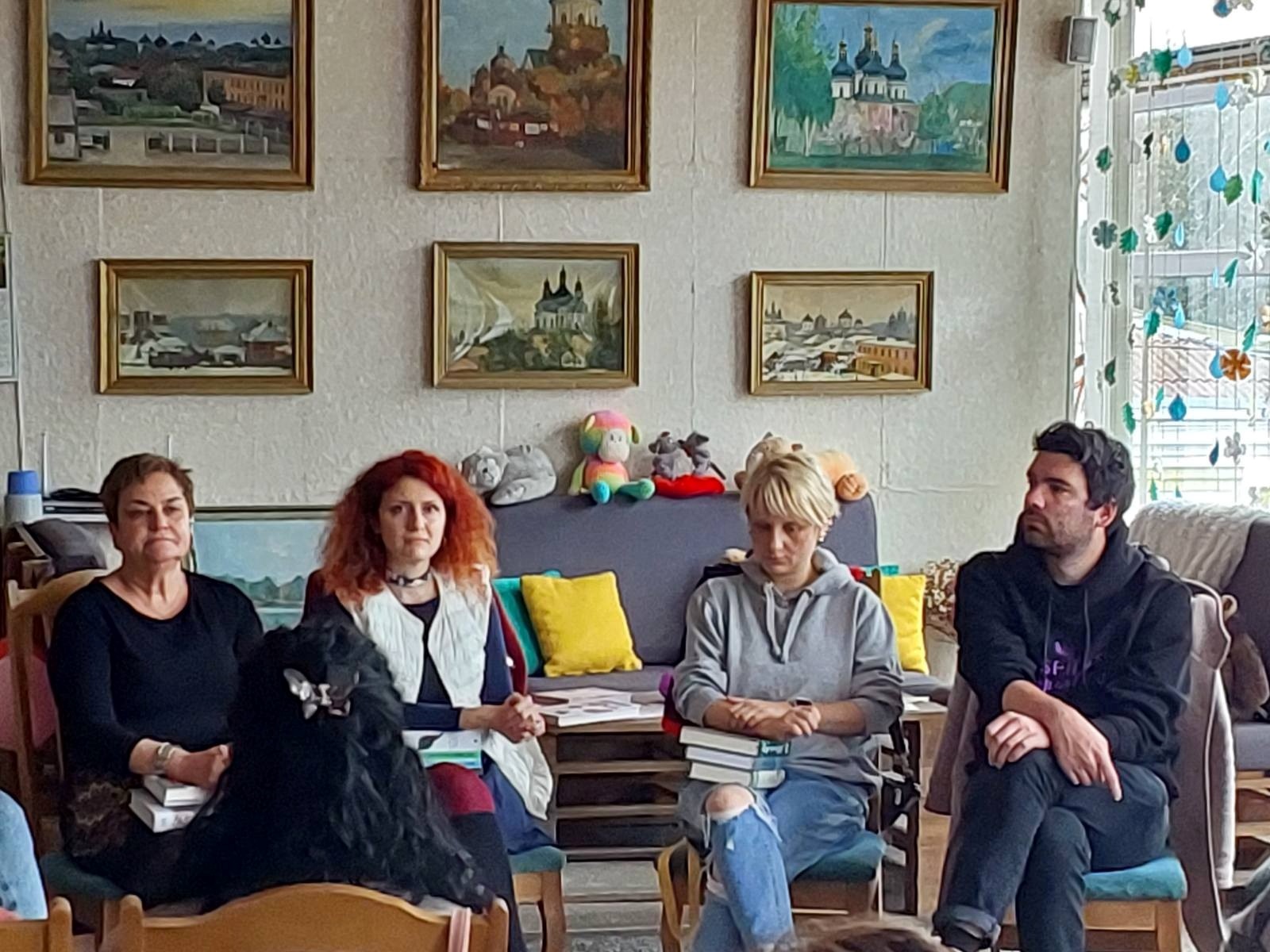 У бібліотеці Ніжина спілкуватись з яскравими і непересічними представниками української інтелігенції