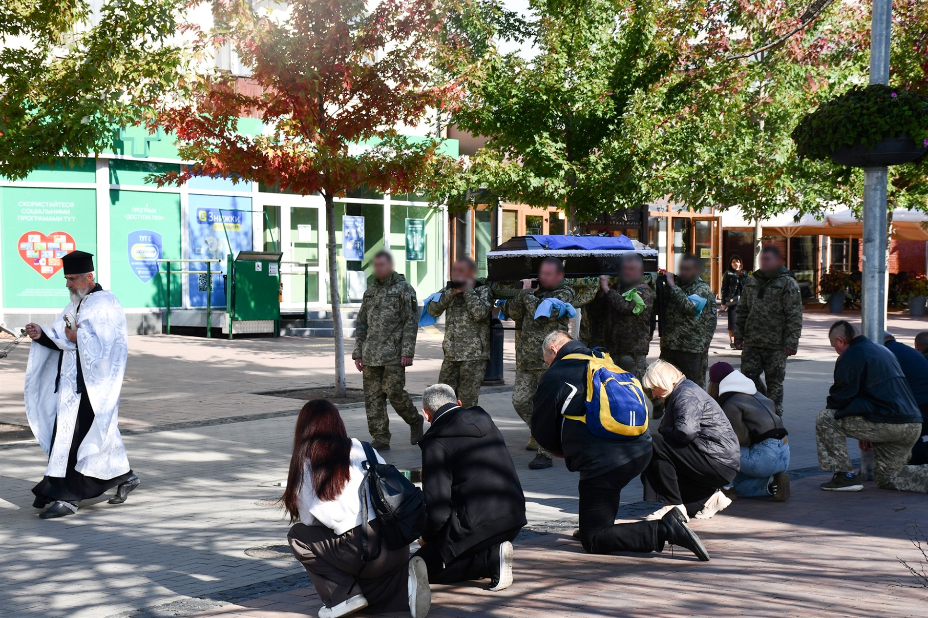 Ніжинській громаді провели в останню путь загиблого воїна Володимира Борща