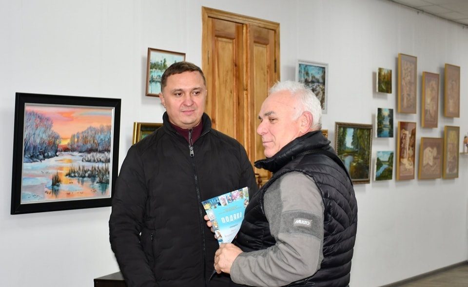 Зустрілися учасники виставки «Ніжин завжди різний». Їх нагородили