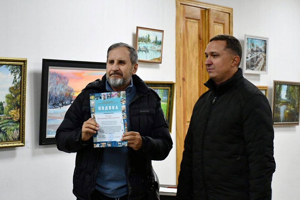 Зустрілися учасники виставки «Ніжин завжди різний». Їх нагородили