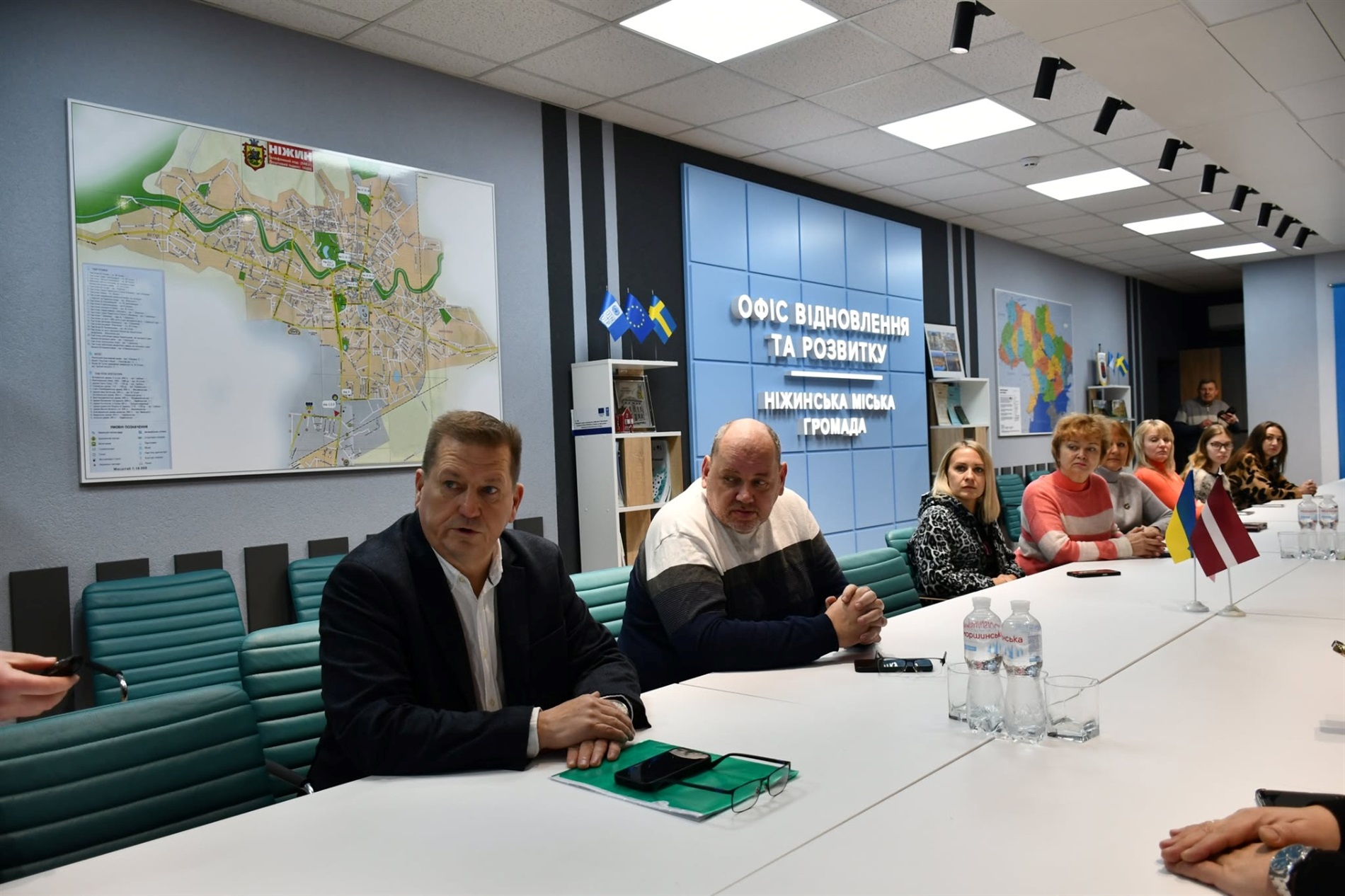 У Ніжині з гуманітарною місією перебувала латвійська делегація