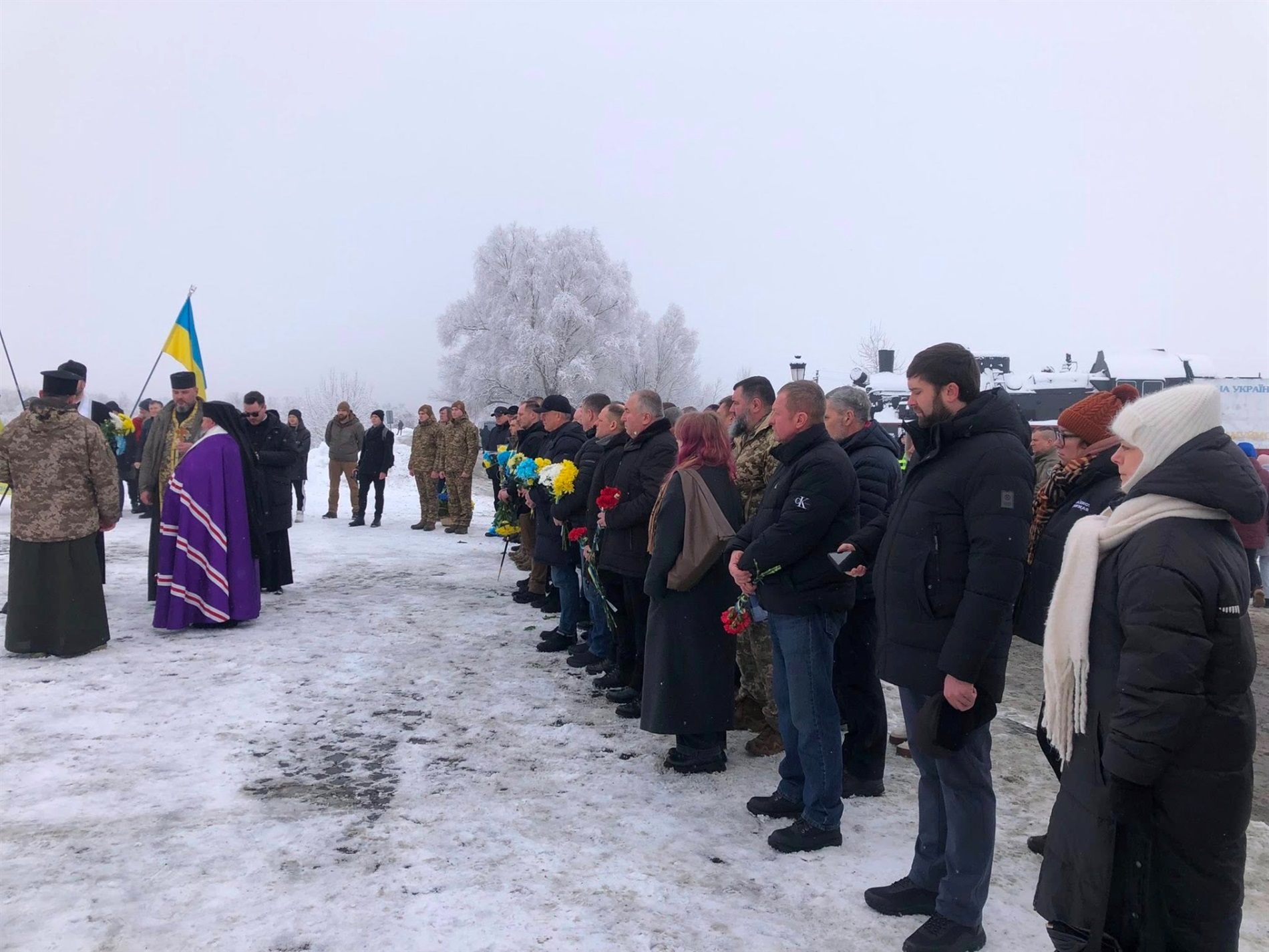 У Крутах вшанували героїв легендарного бою