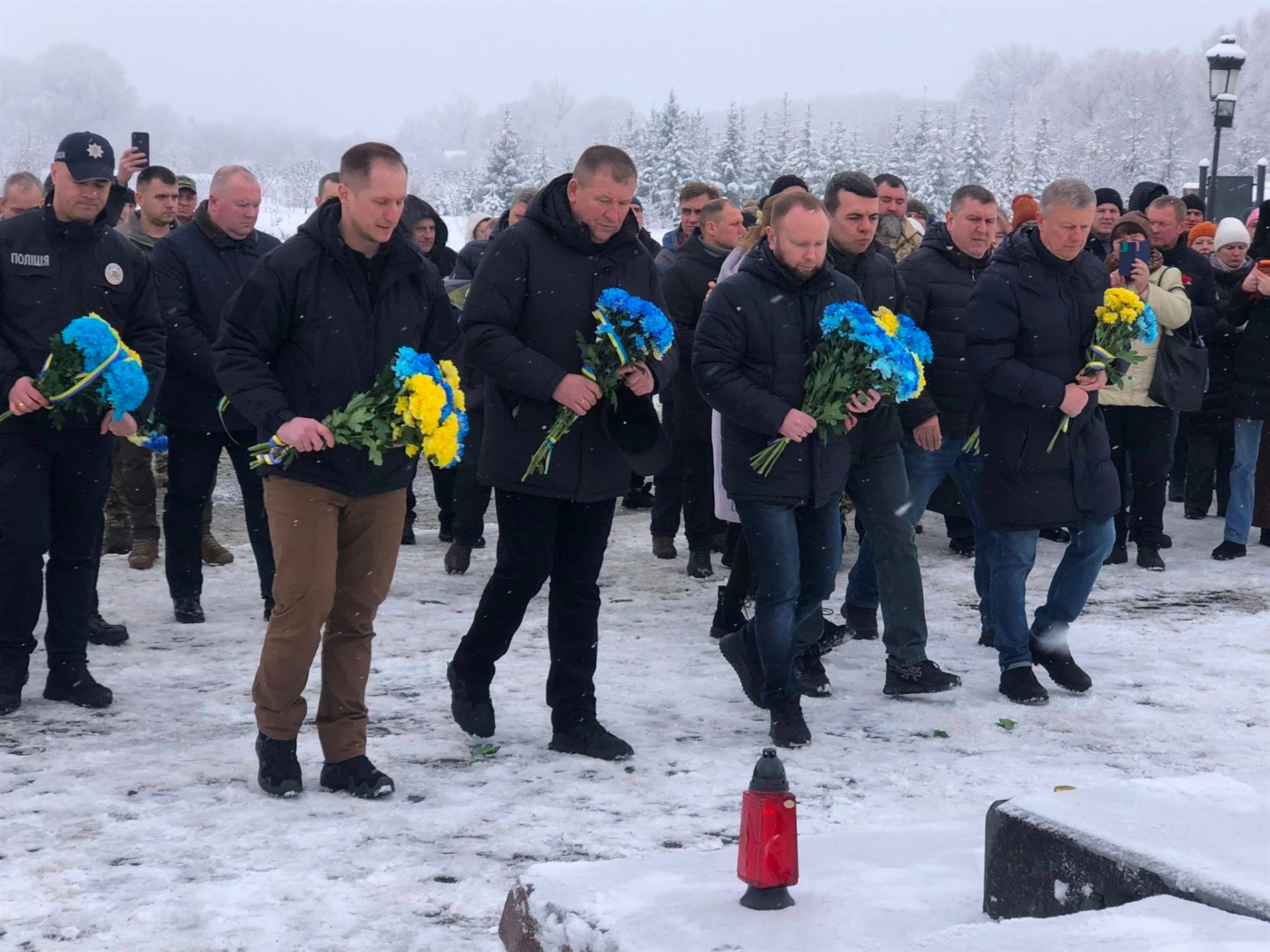 У Крутах вшанували героїв легендарного бою