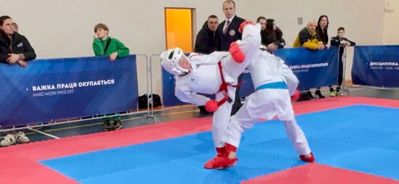 Два дні — два турніри