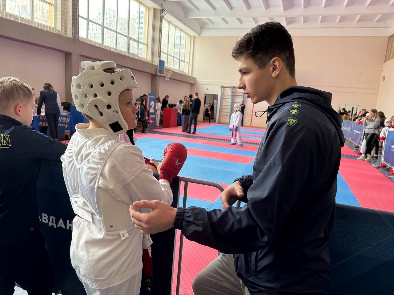 Два дні — два турніри