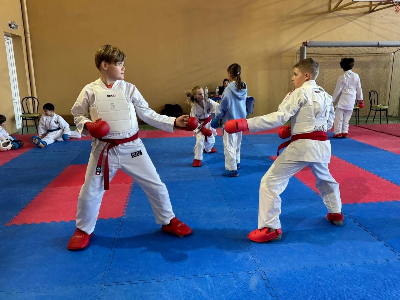 Два дні — два турніри