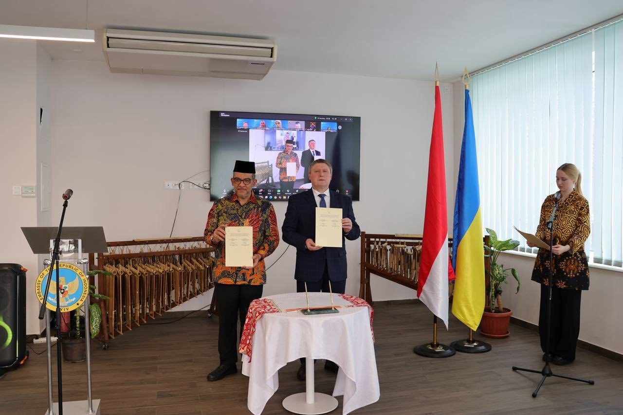 НДУ імені Миколи Гоголя підписав Меморандум з індонезійським університетом