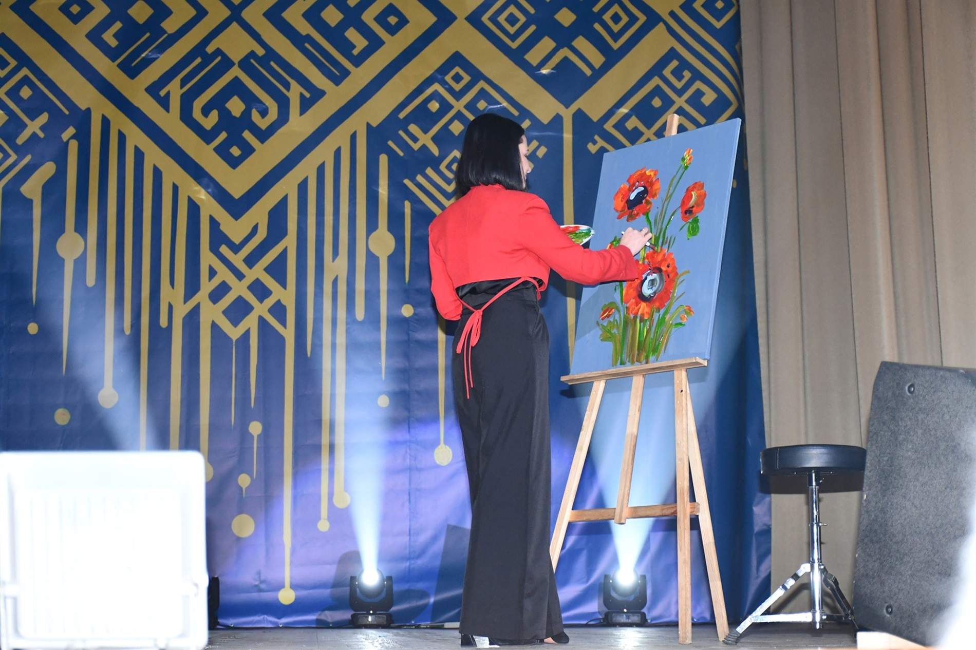 56 500 гривень - результат благодійного концерту «Непереможна Україна»