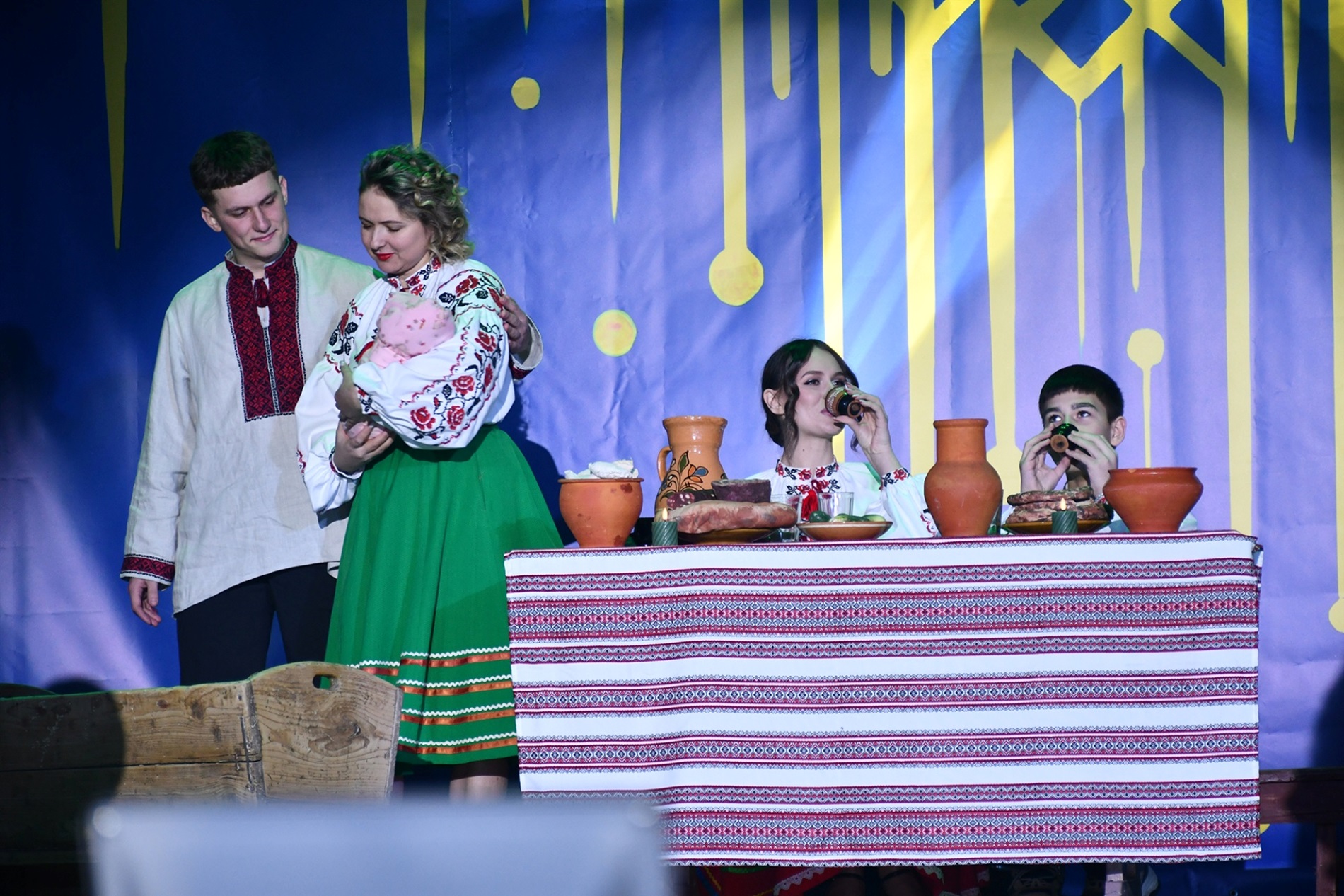 56 500 гривень - результат благодійного концерту «Непереможна Україна»