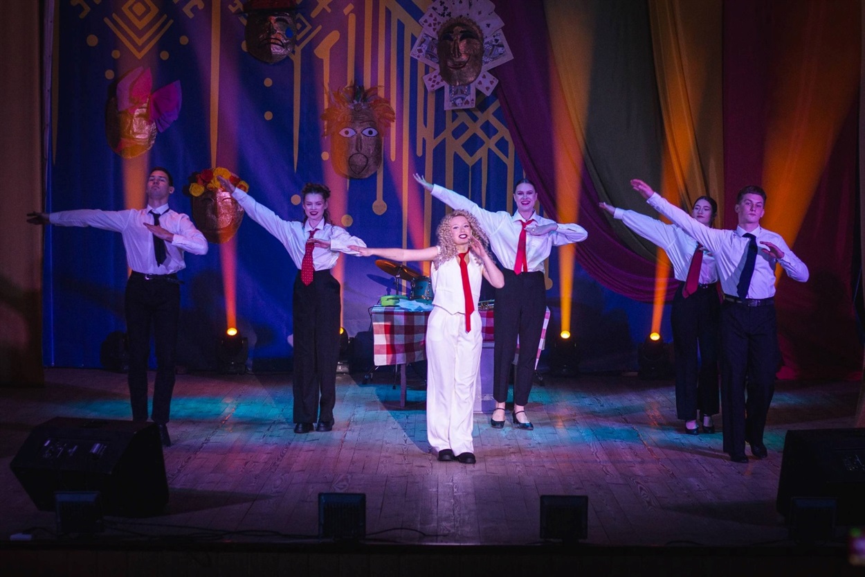 "Один день - 100 емоцій"