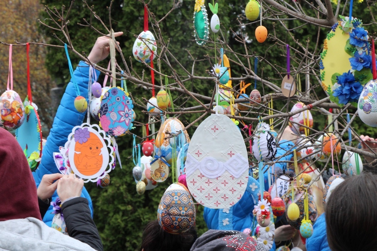 Станьте співавтором "Великоднього Дерева Незламності"!