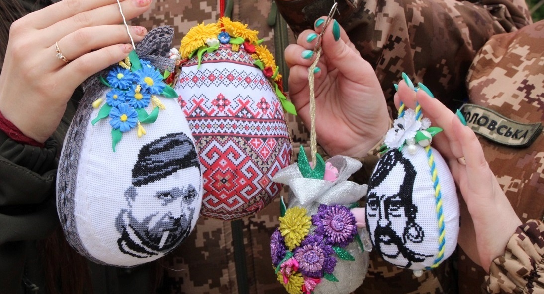 Станьте співавтором "Великоднього Дерева Незламності"!