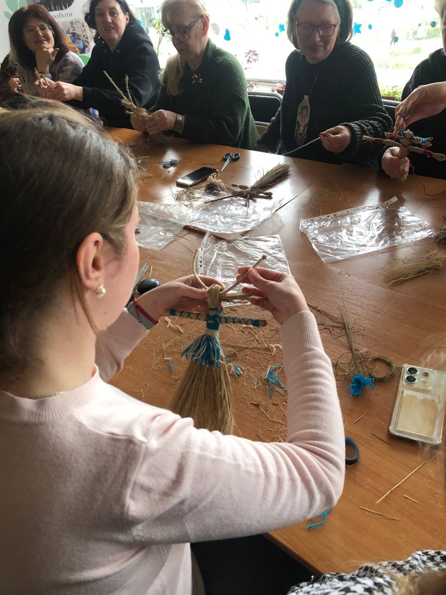 У бібліотеці створювали оберіг своїми руками