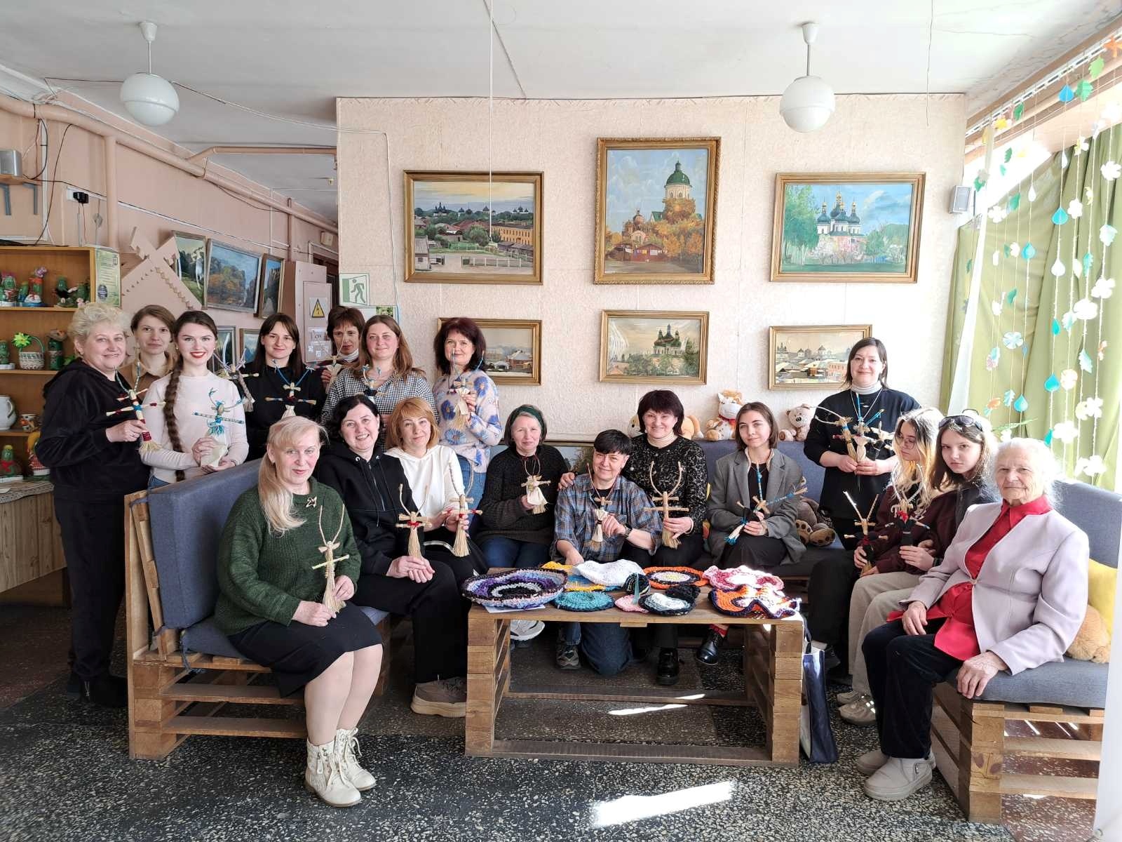 У бібліотеці створювали оберіг своїми руками