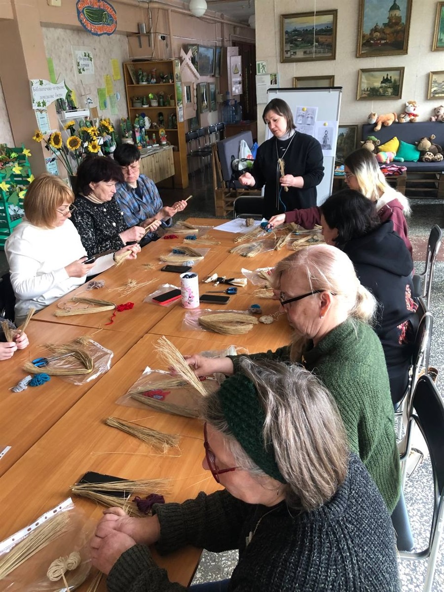 У бібліотеці створювали оберіг своїми руками