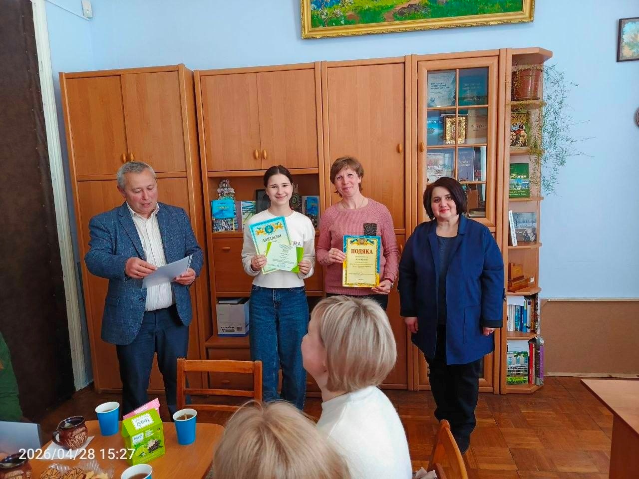 Вітаємо юних ніжинських дослідниць!