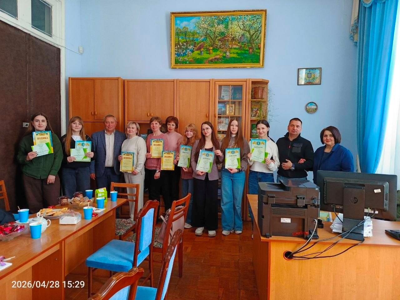 Вітаємо юних ніжинських дослідниць!