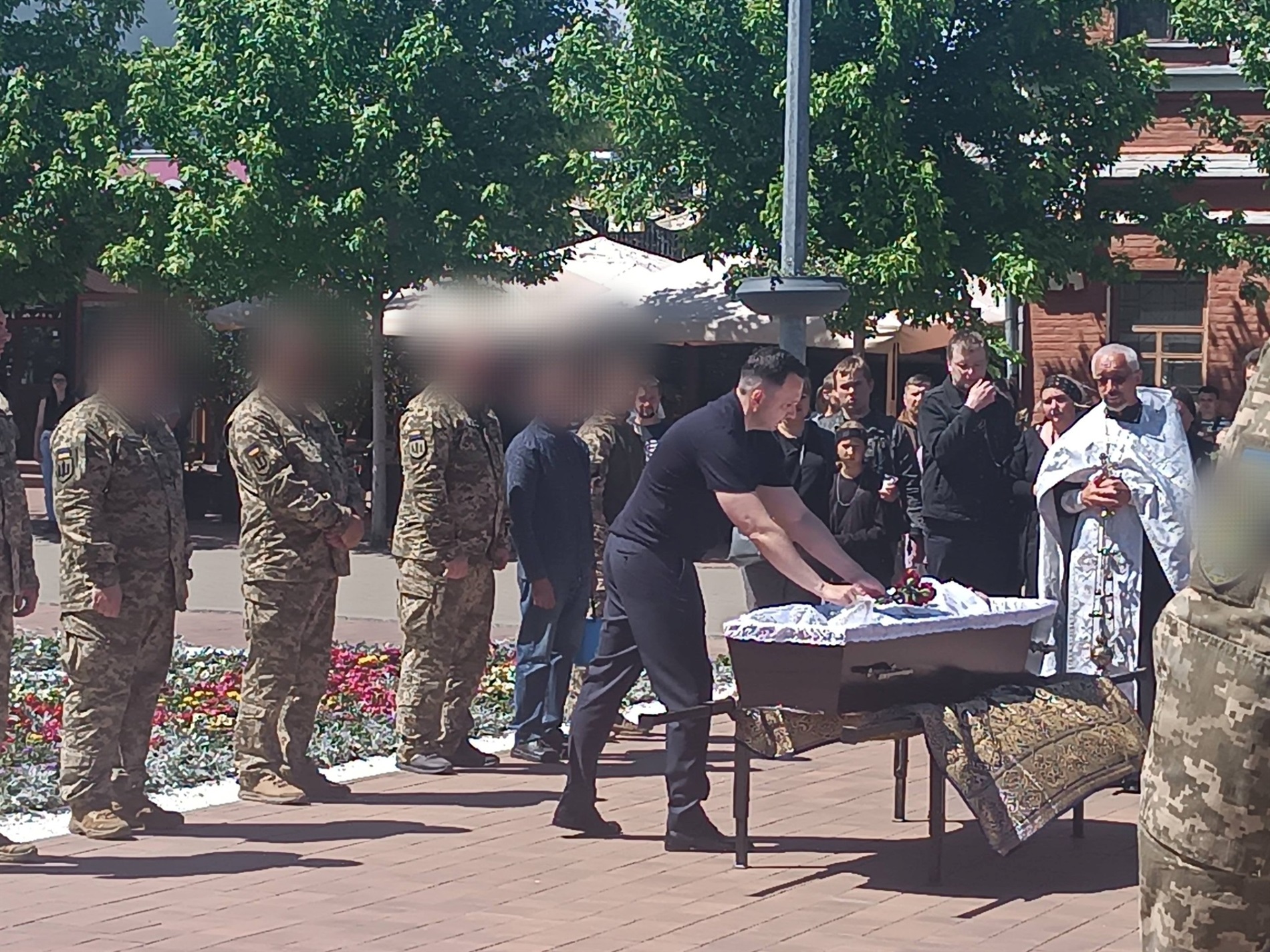 У Ніжині попрощалися із полеглим воїном Олександром Тищуком