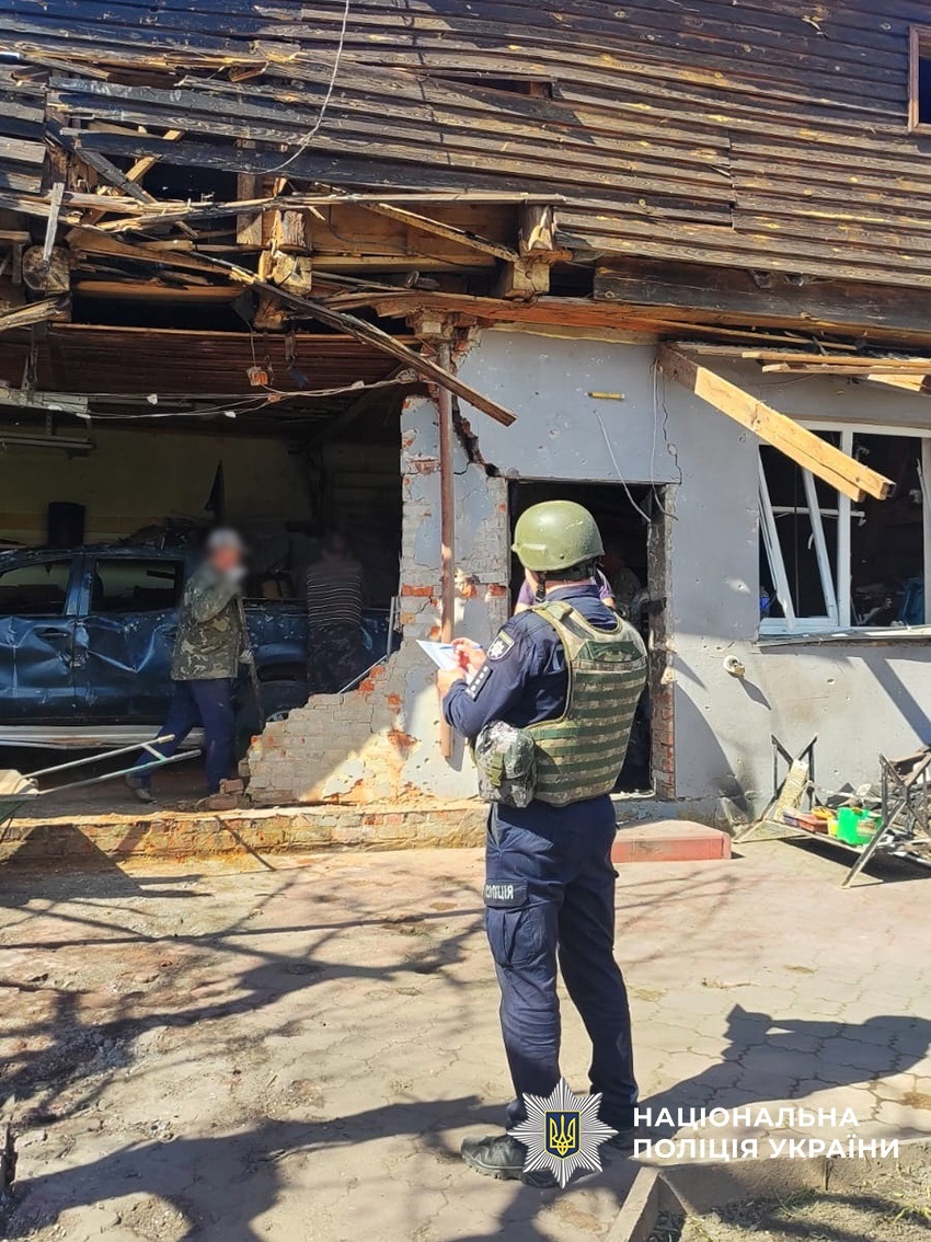 Росіяни продовжують тероризувати мирне населення Чернігівщини: є поранені