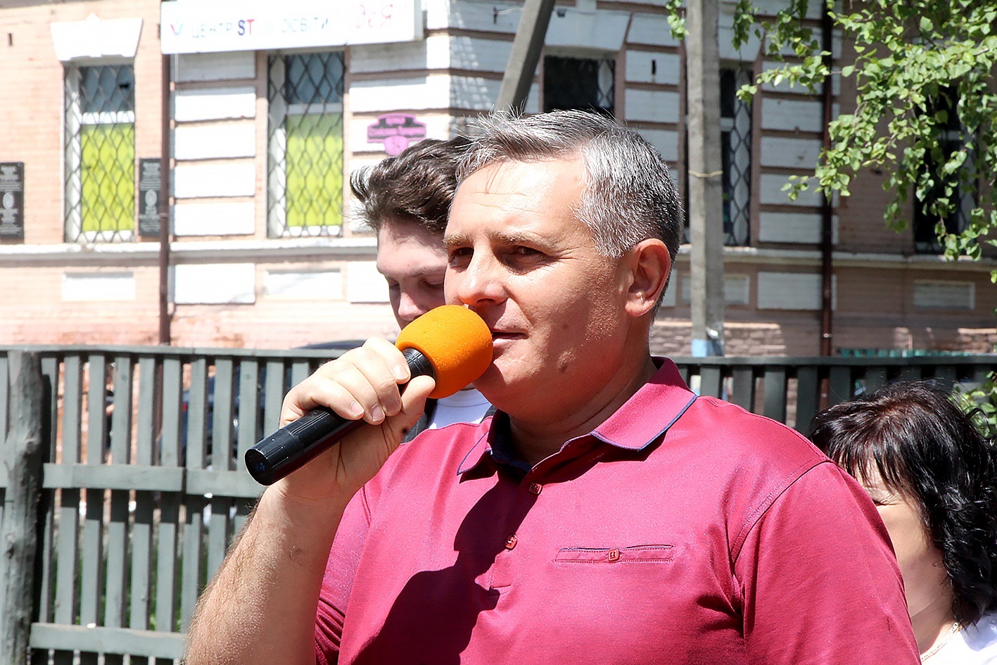 Ще одна стела Пам'яті в гімназії № 10 . Світла пам'ять нашим Захисникам!