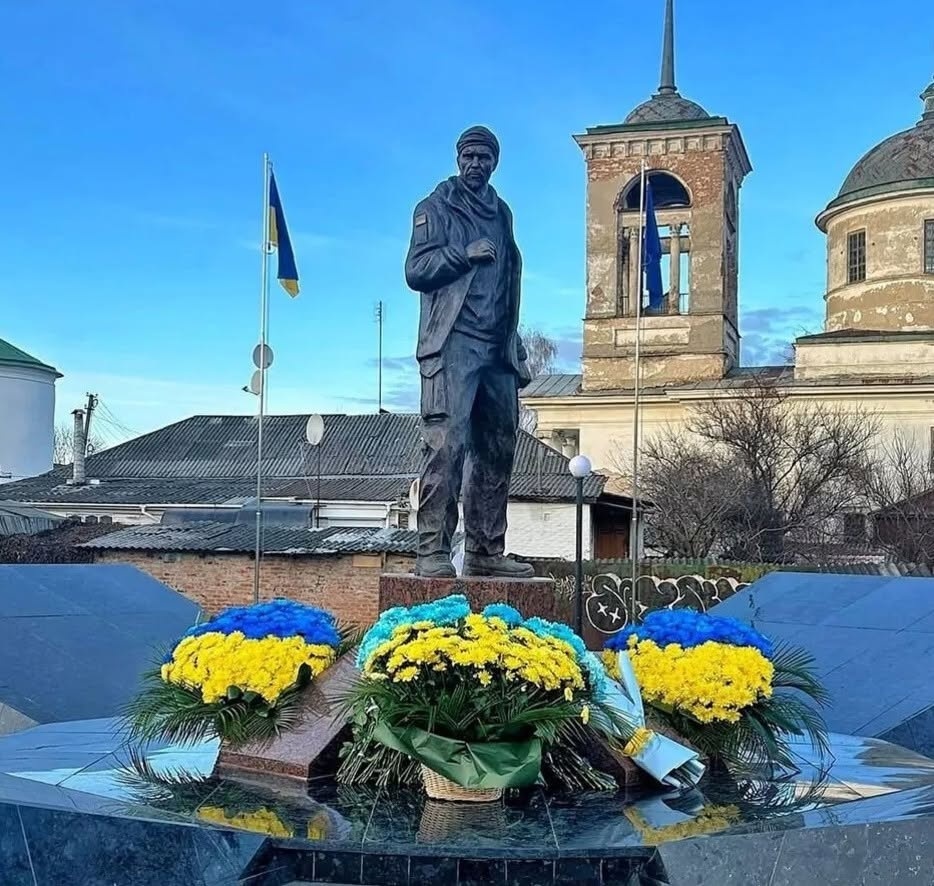 ГІДНІСТЬ ОСТАННЬОЇ ШАНИ: ПРО ПАМ’ЯТЬ, ВДЯЧНІСТЬ ТА ПОВАГУ ДО ЗАГИБЛИХ ЗАХИСНИКІВ