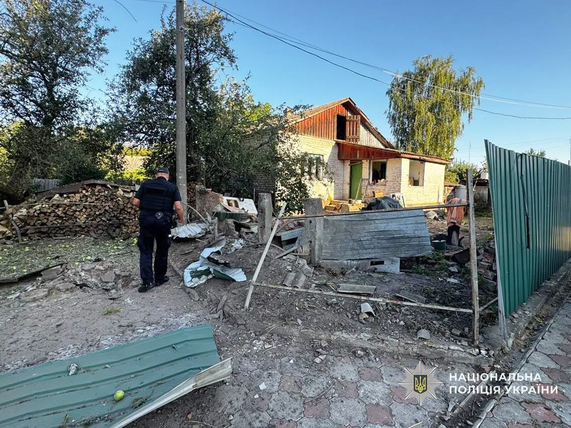 Поліція документує наслідки ворожої атаки у Ніжинському районі